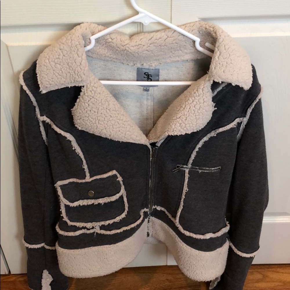 Sts blue size large grey and cream jacket
